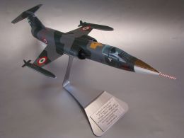 Lockheed F-104 Starfighter 37° scala 1-48